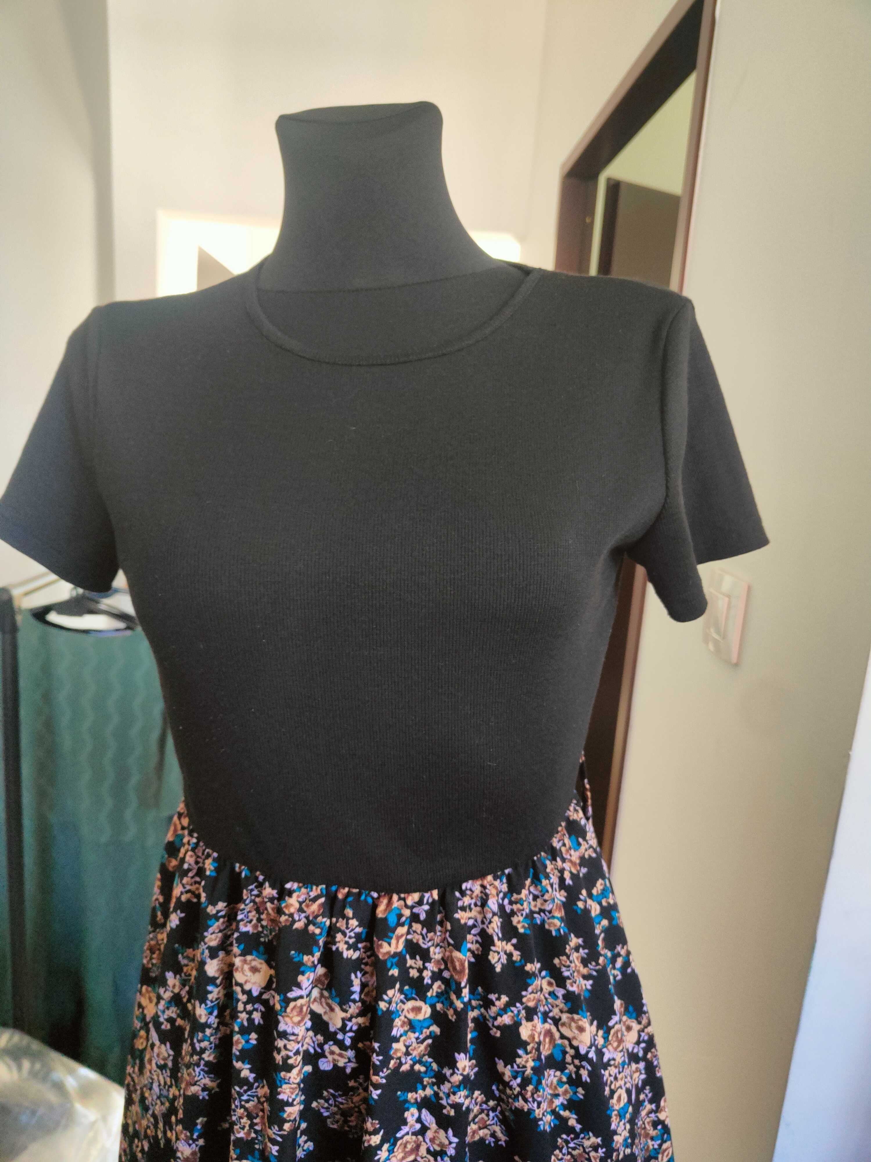 Sukienka w drobne kwiaty boho  XS