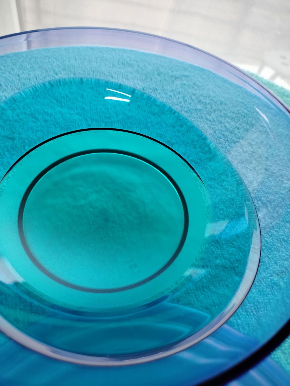 Pojemnik elegancja salaterka półmisek Tupperware 1,5 litra