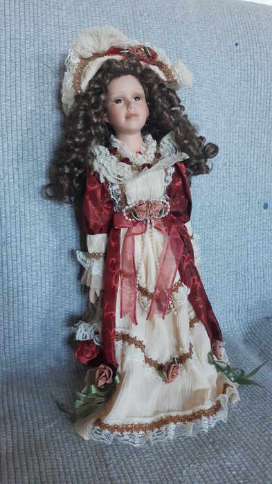 7 Bonecas de Porcelana