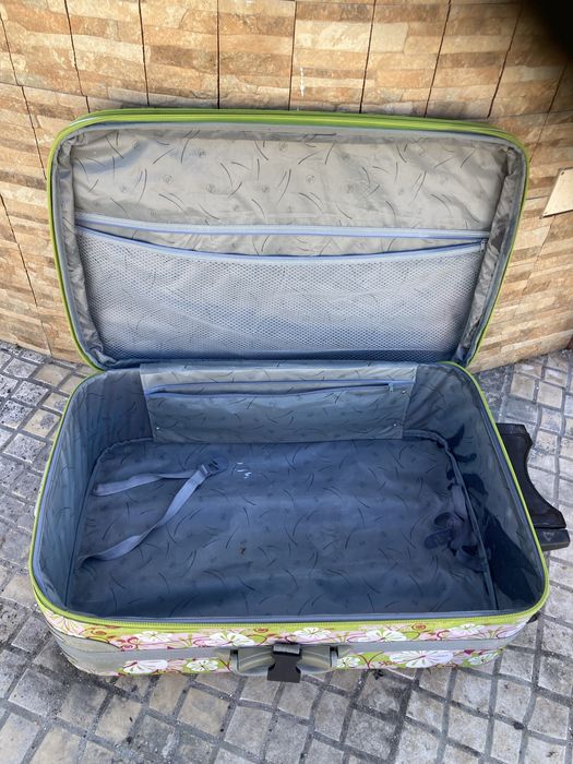 Mala de viagem de porão em bom estado