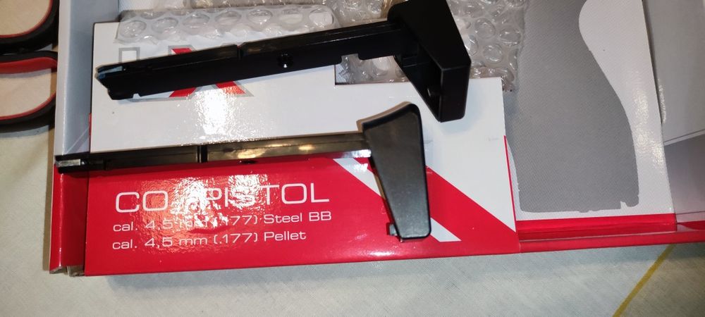 2 Magazines air gun umarex hpp