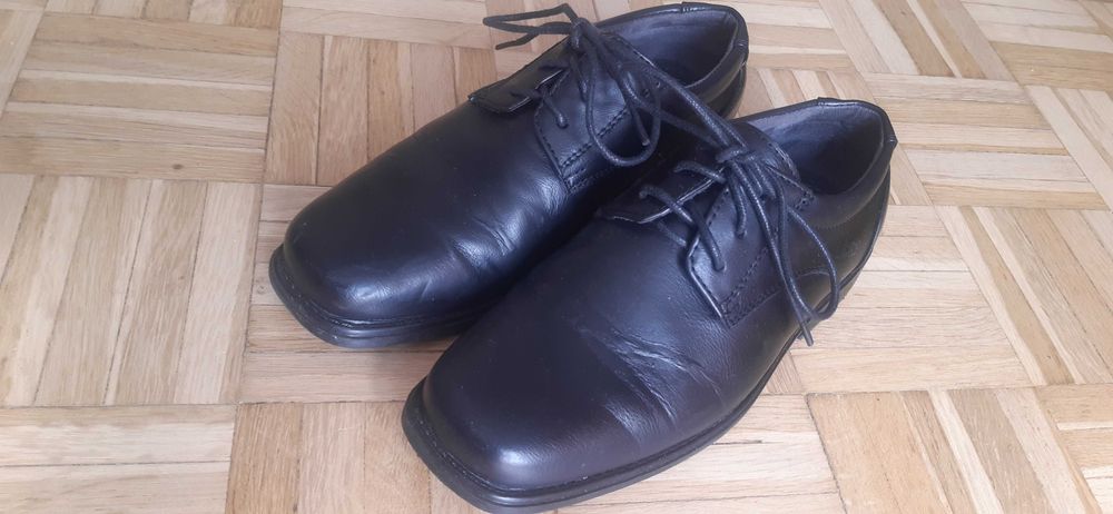 Buty na komunię dla chłopca rozm. 33