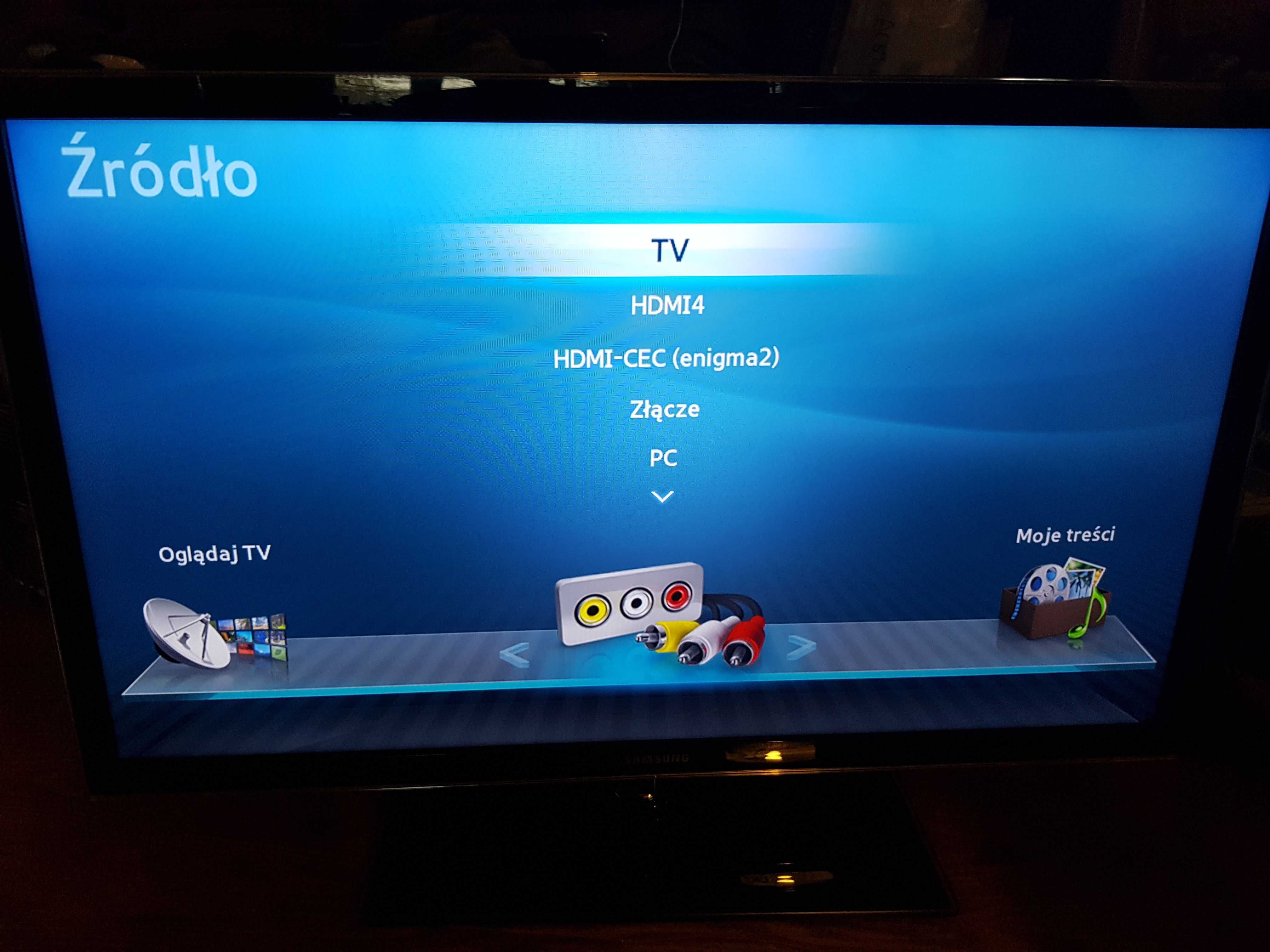 Ładny TV Samsung 40" Led  UE40D5000