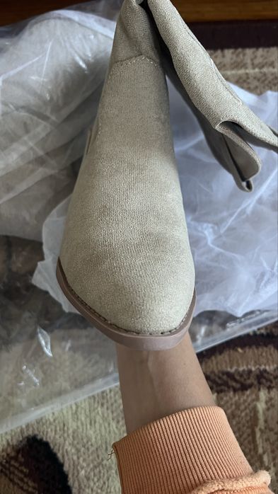 Черевики, чоботи, козаки, ковбойки, ботильйони демісезон