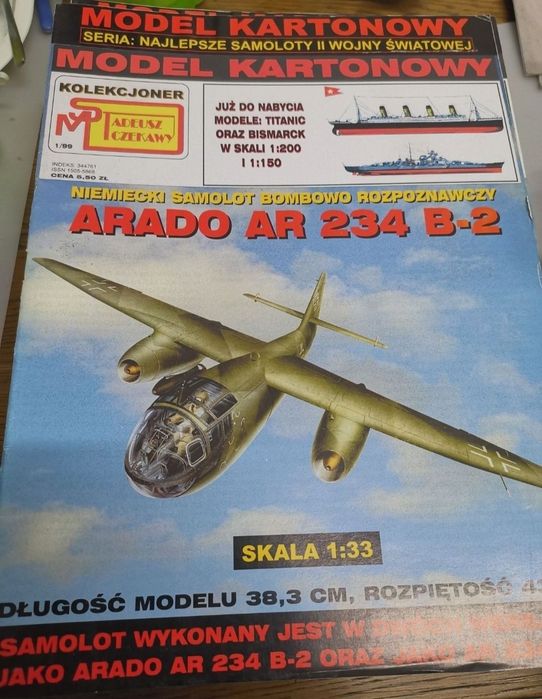 Model kartonowy Arado 234 B-2 1:33