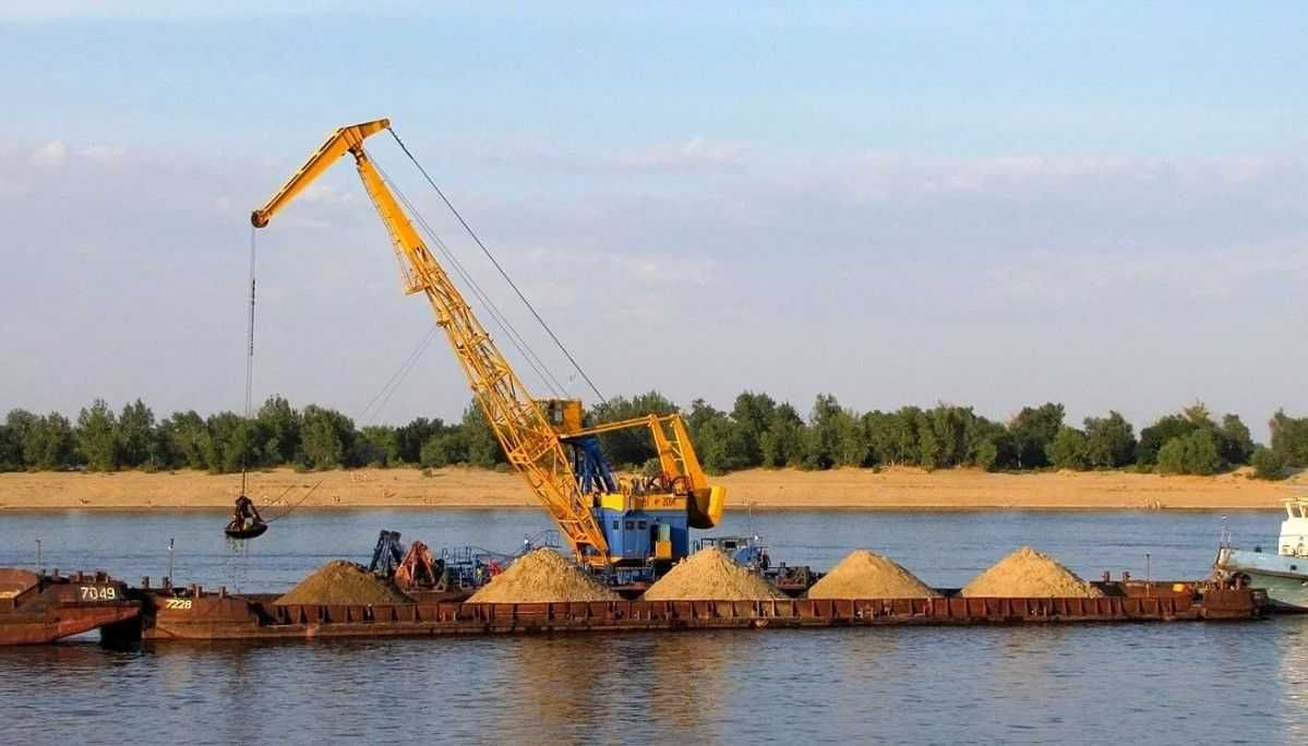 Песок речной овражный в мешках 30л доставка на объекты Киева и Области