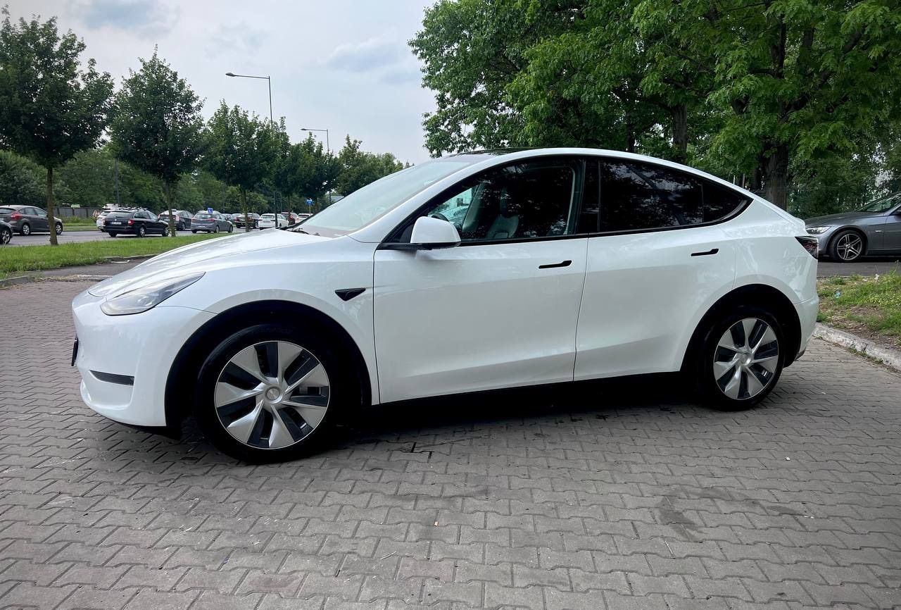 Tesla Y Tesla Model Y Long Range Dual Motor