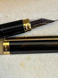 Caneta-tinteiro S.T Dupont clássica preta laca chinesa ouro 18K
