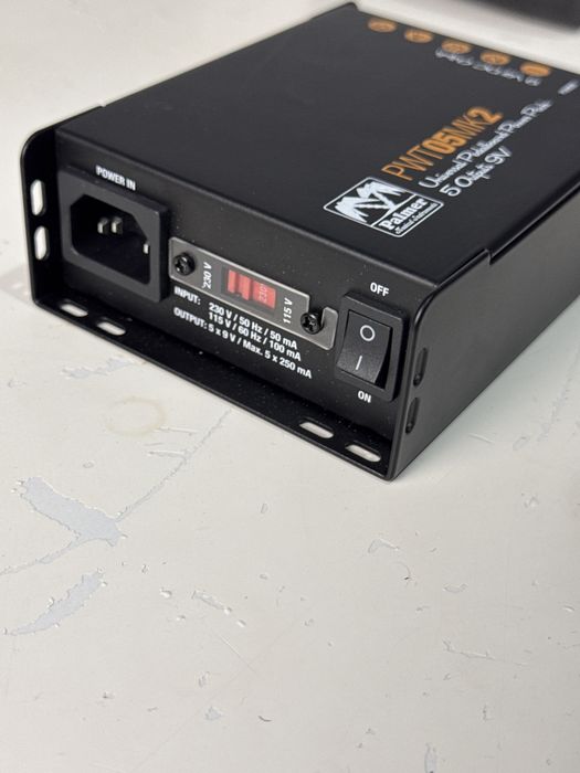 Power pack Universal Palmer PWT05MK2 para pedalboard