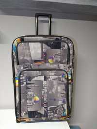 Duża walizka podróżna 70x45x25/30 cm