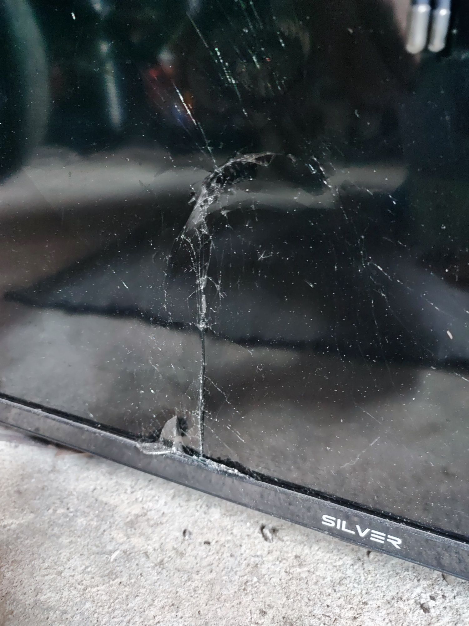 Televisão SILVER para peças