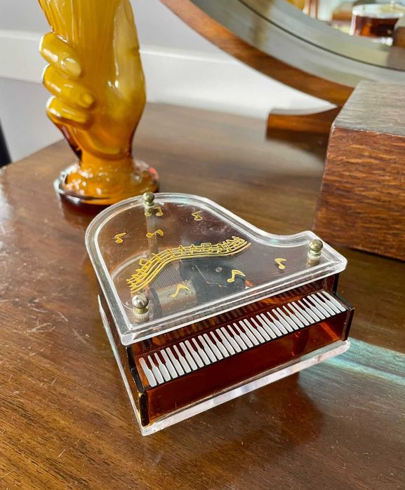 Caixas de música antigas com e sem Porta-Jóias