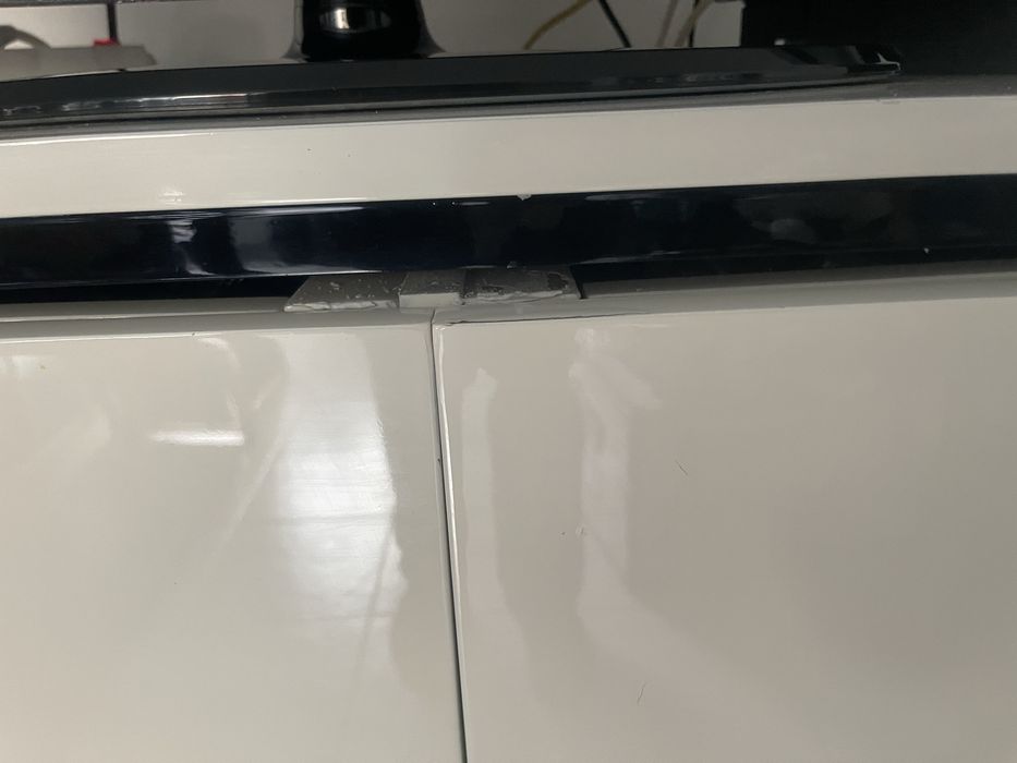 Moveis e espelhos de sala