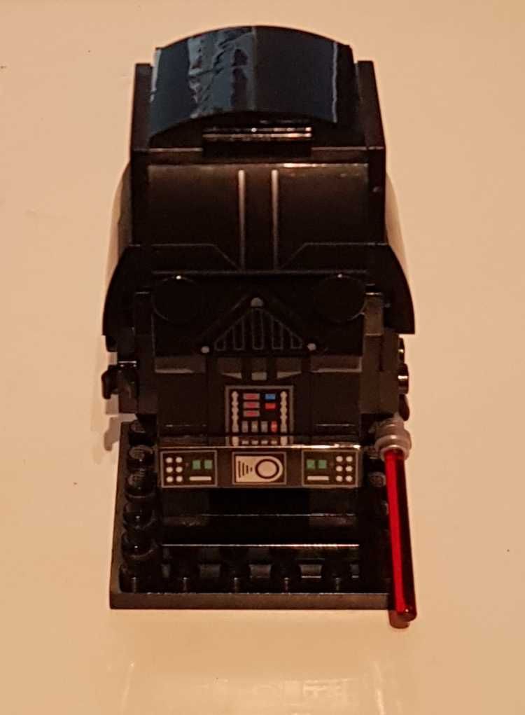Lego Star Wars BrickHeadz 41619 Darth Vader v2