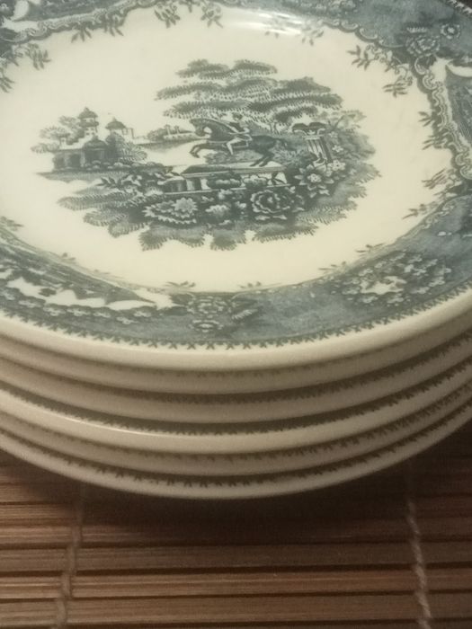 Pratos de porcelana " Cavalinho '