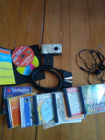 фотоапарат НР , диски, кабель, розетка телефонна