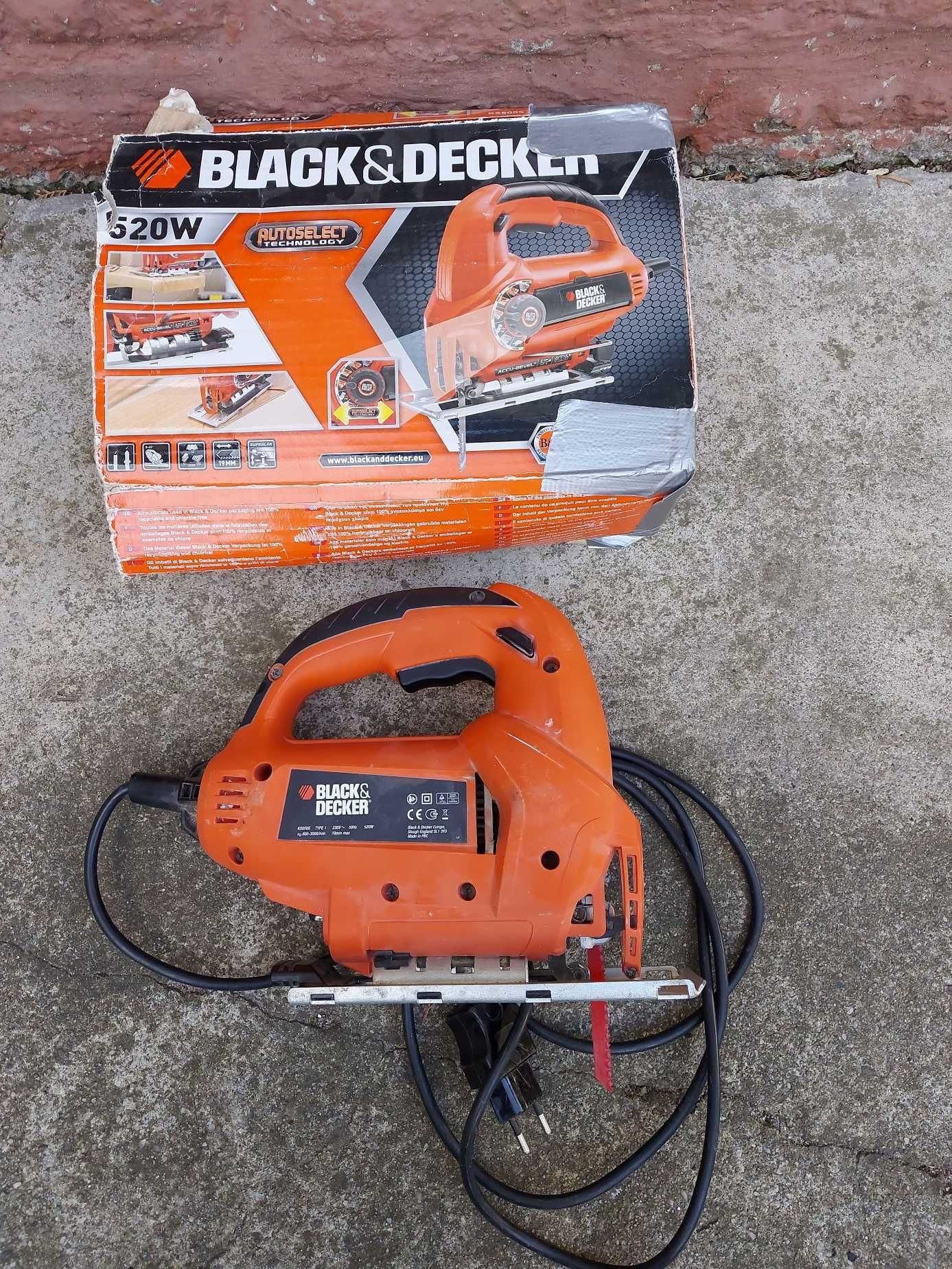 Wyrzynarka Black & Decker KS800S