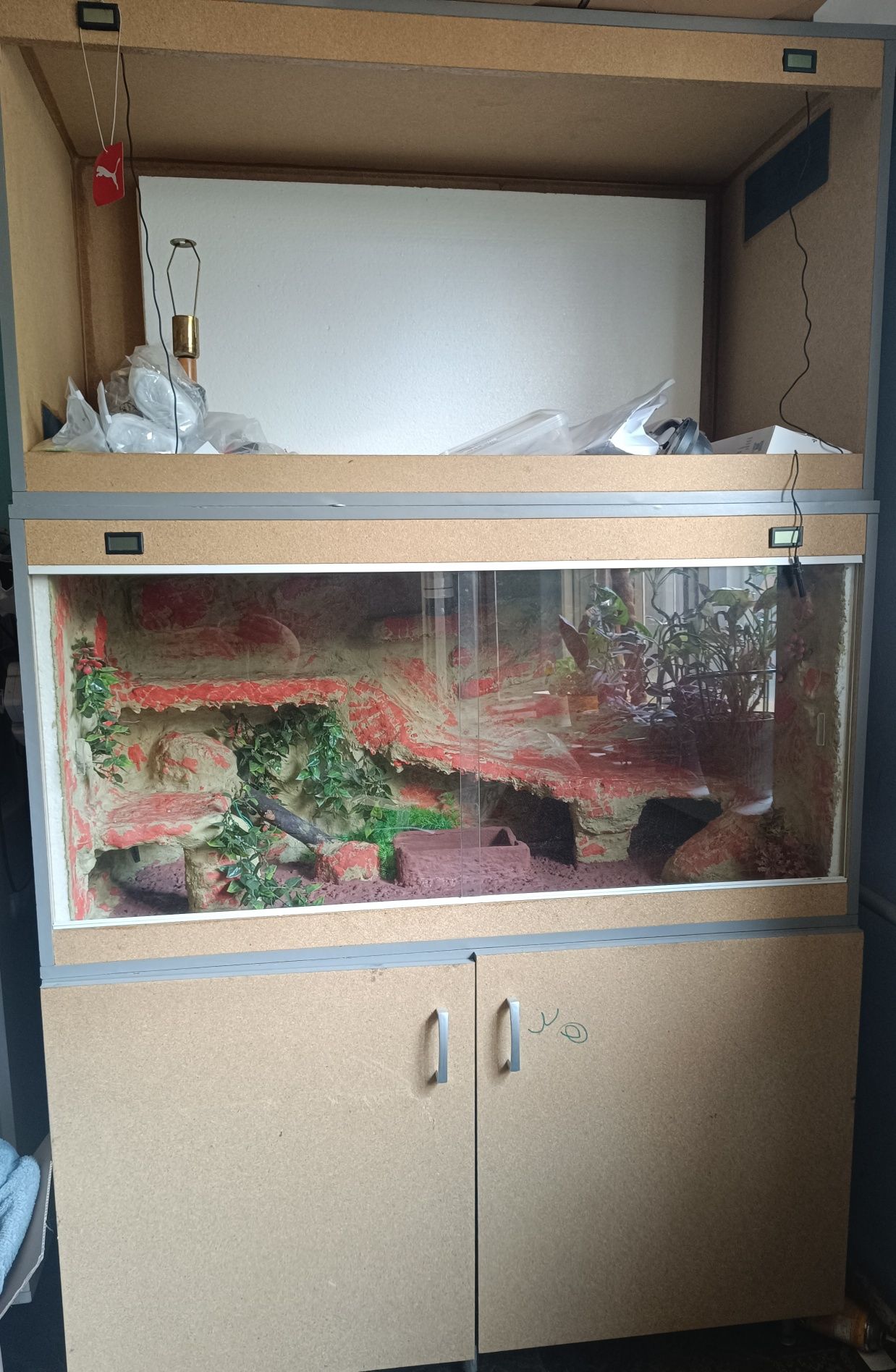 !Mega! Terrarium