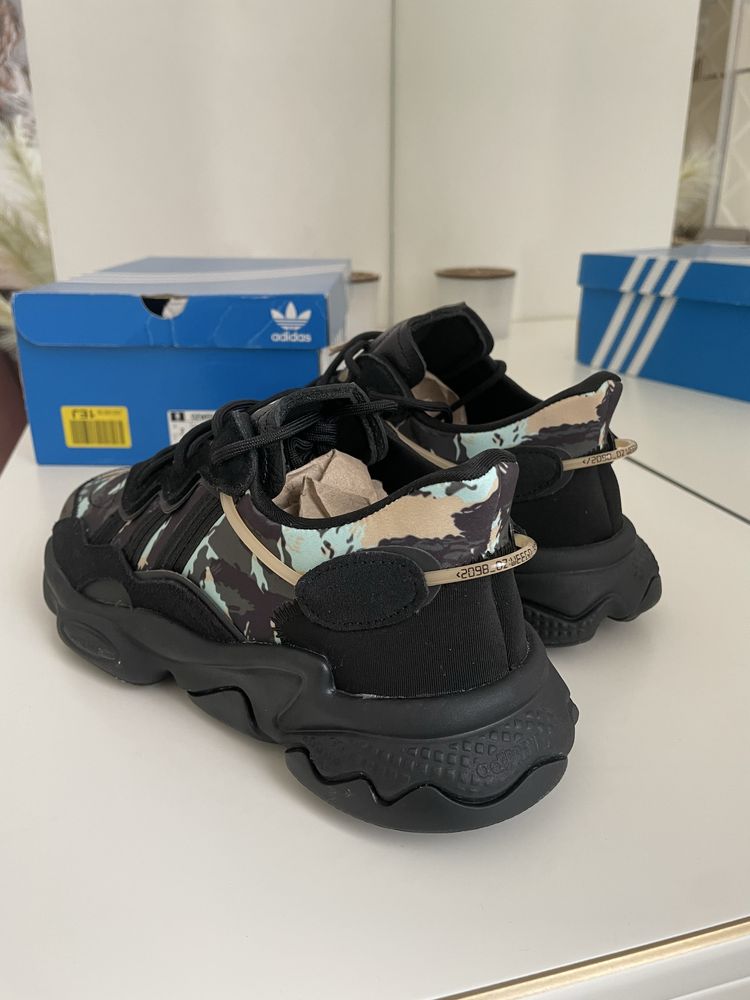 Оригінал! Нові кросівки Adidas Ozweego, 40р (25см)