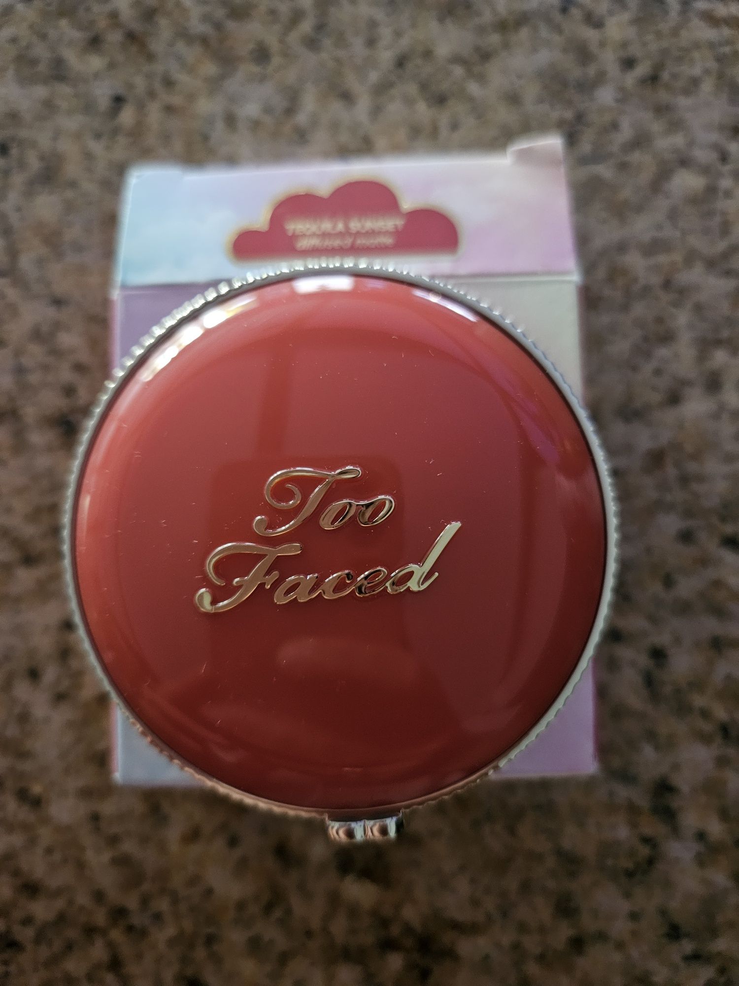 Too Faced róż do policzków