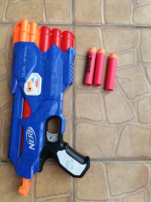 Kolekcja pistoletów Nerf, karabiny zabawkowe + dużo strzałek