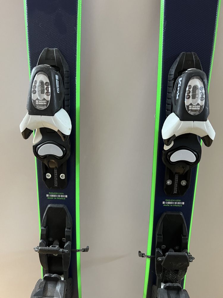 Narty Rossignol EXPERIENCE PRO