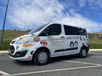 Venda de empresa de transporte de crianças