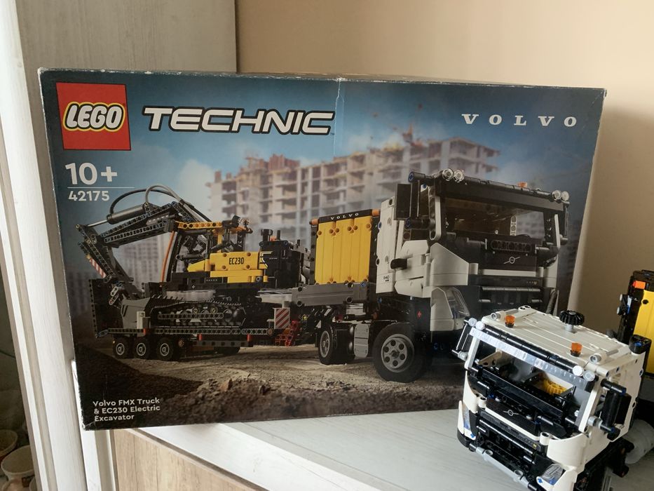 Продам оригінальне Lego technik 42175