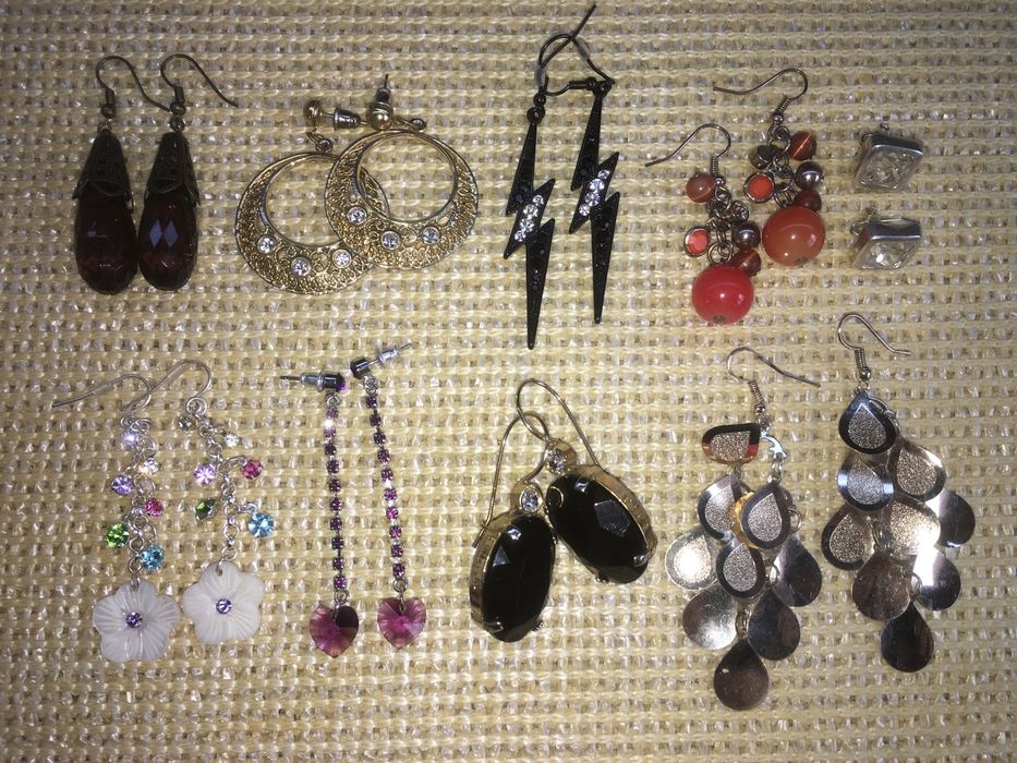 Сережки та кульчики з Європи