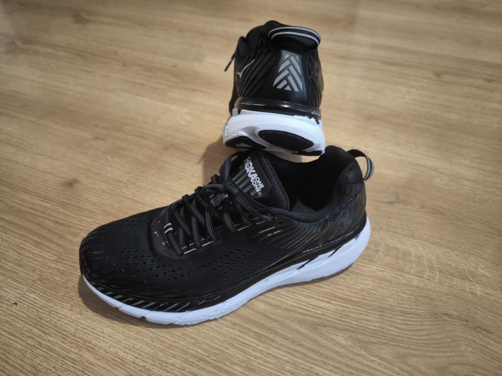 Hoka One Klifton 5