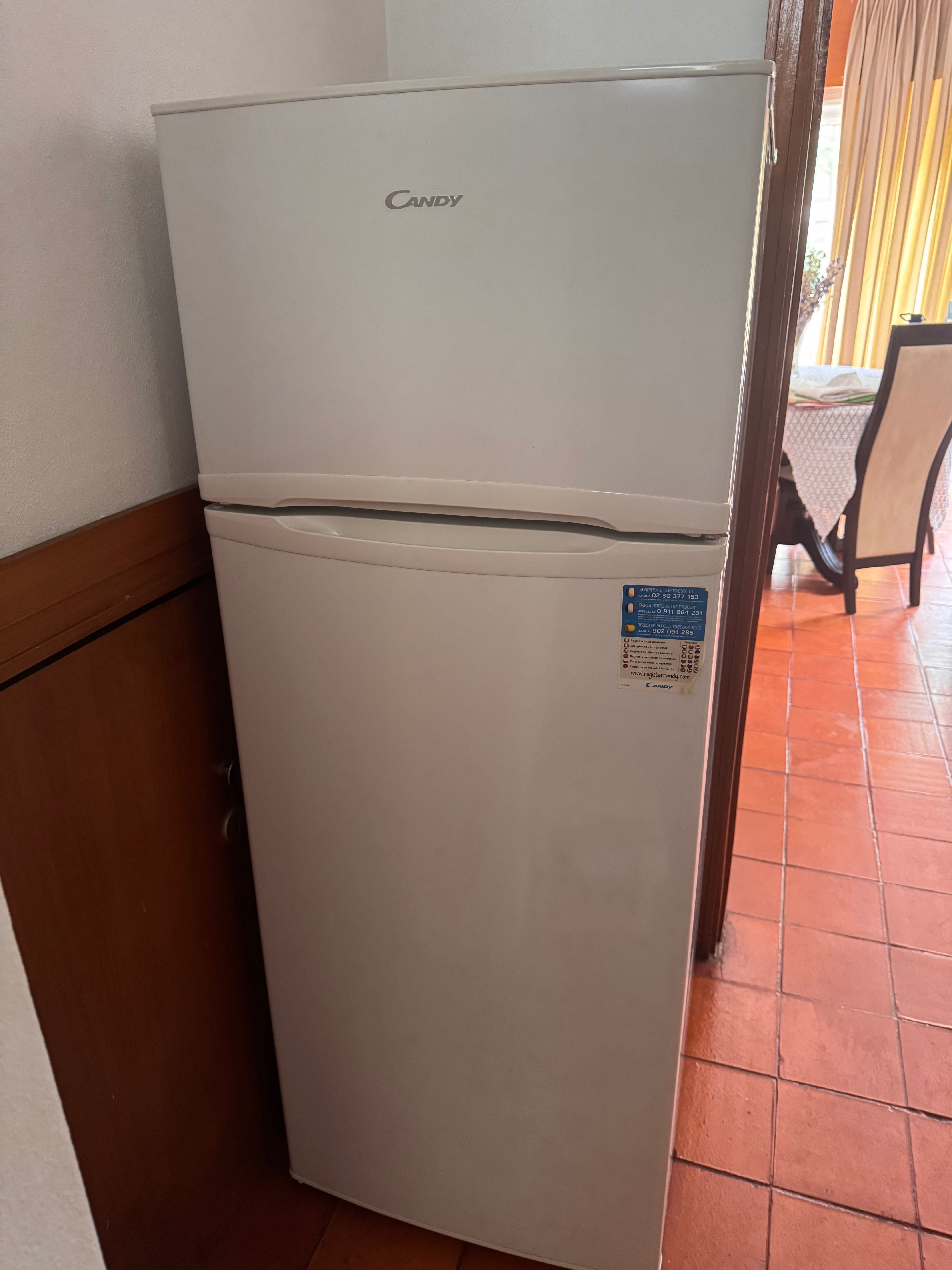 Vende-se frigorífico