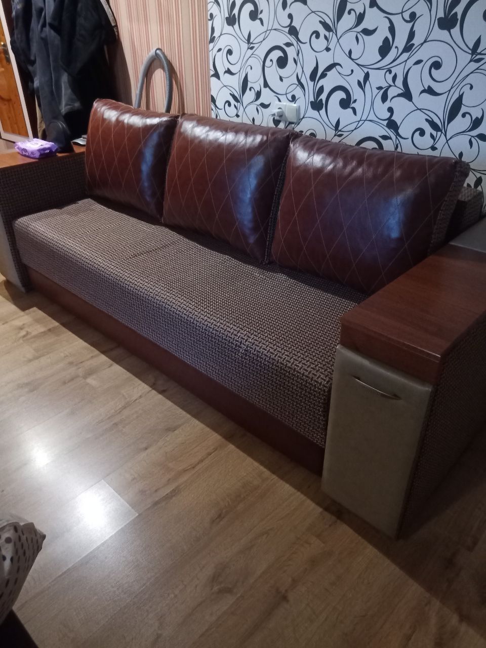 продам 2 дивана (можна окремо)