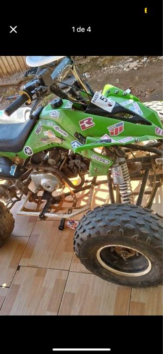 Moto 4 110cc a funcionar