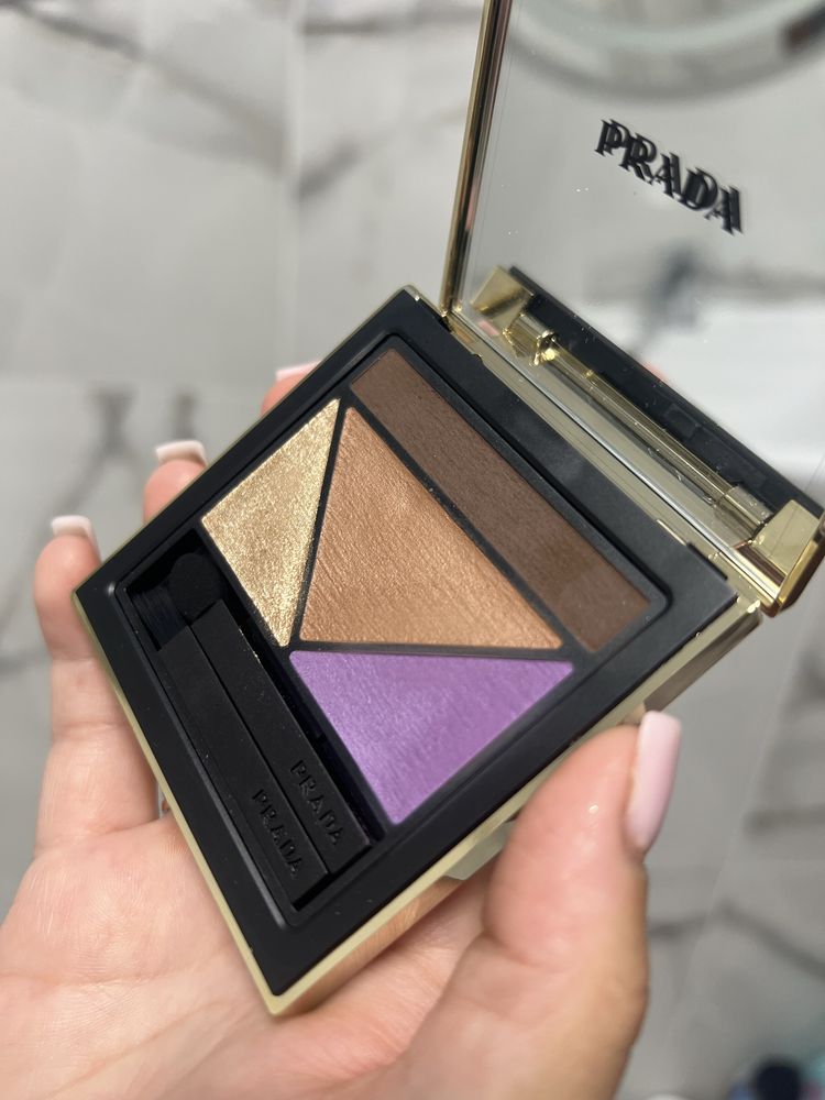 Тіні для повік Prada