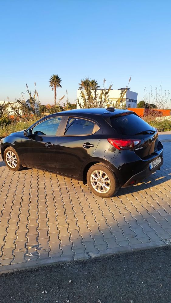 Mazda 2  como novo