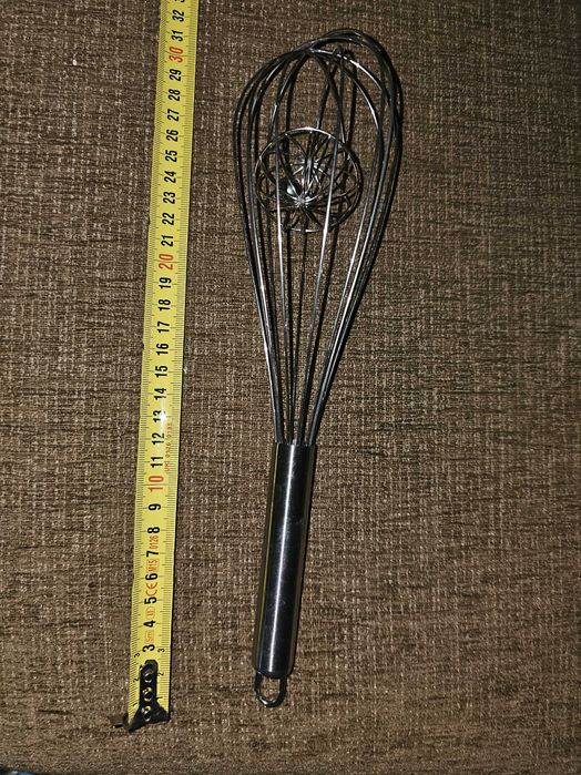 Batedor de varas com bola