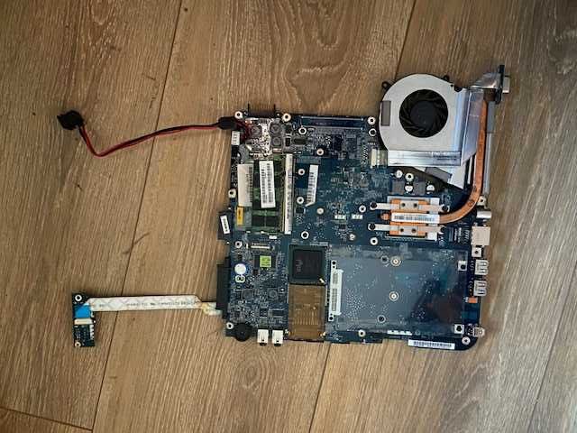 Toshiba A200-1EK peças
