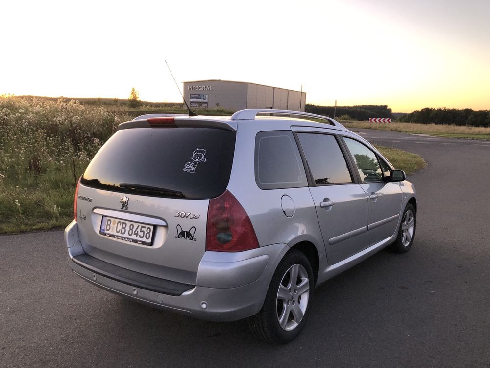 Peugeot 307 * 1.6hdi 90 koni * bogate wyposażenie z Niemiec