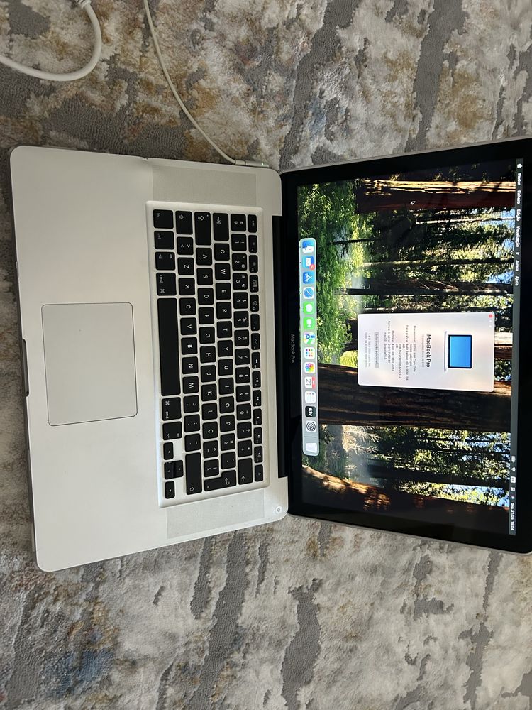 Macbook 2011 I7 SSD 256