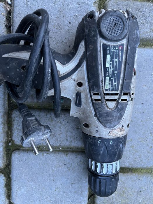 Сетевой шуруповерт