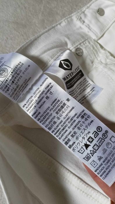 Spodnie Levi's - białe /Wysoki stan