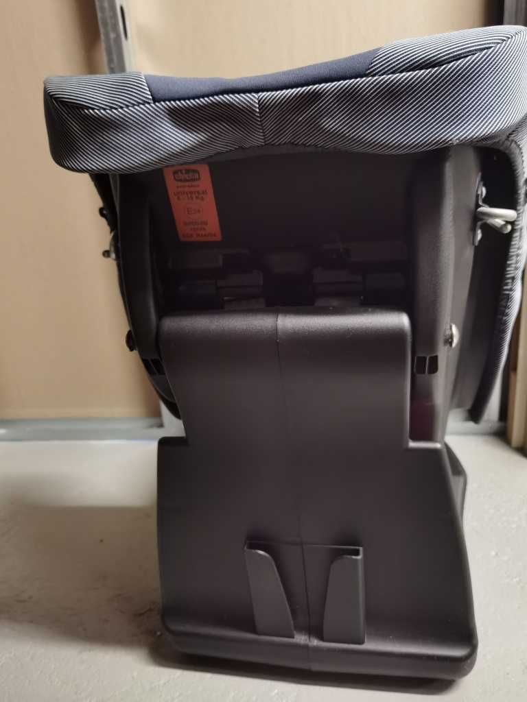 Cadeira auto Chicco 0-18kgs reclinável