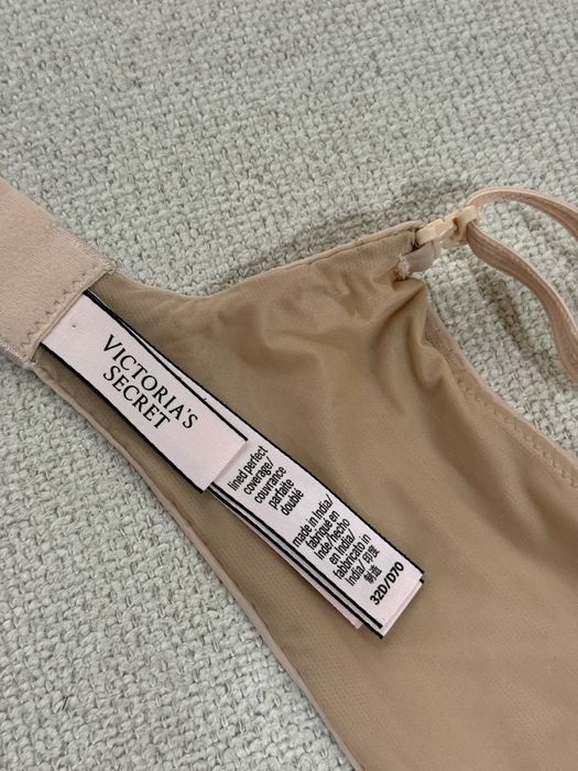 Бюстгальтер  Victoria's Secret 70D