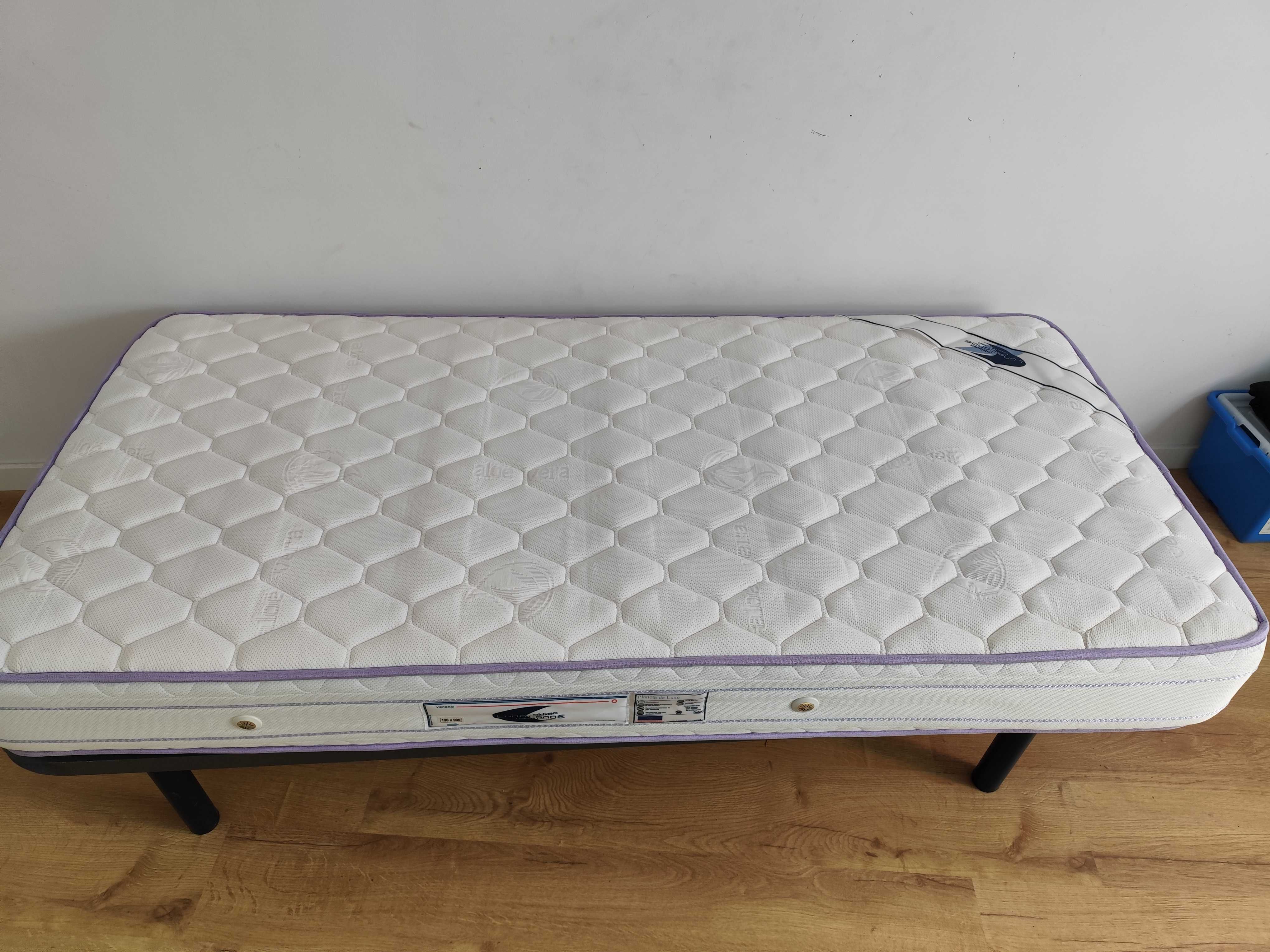 Estrado e colchão 190/90cm