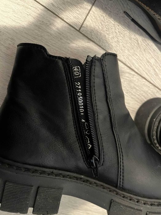 Buty Rieker Damskie rozmiar 40, stan bardzo dobry brak wkładki