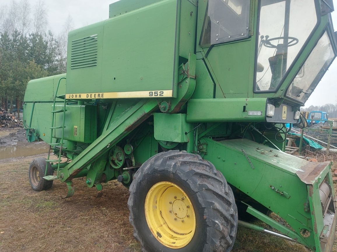 Комбайн John Deere 952 + січкарня + дві жатки