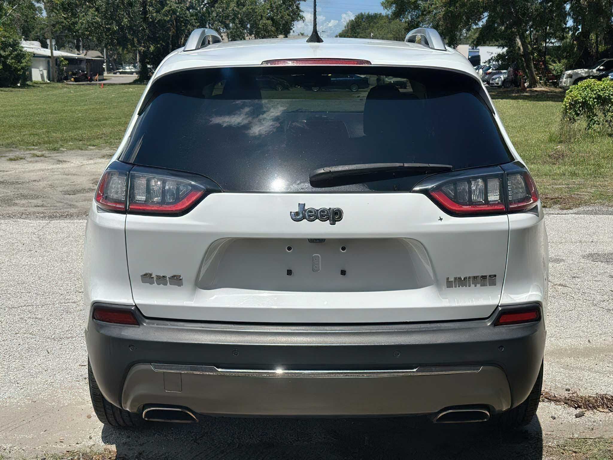 Jeep Cherokee      2019