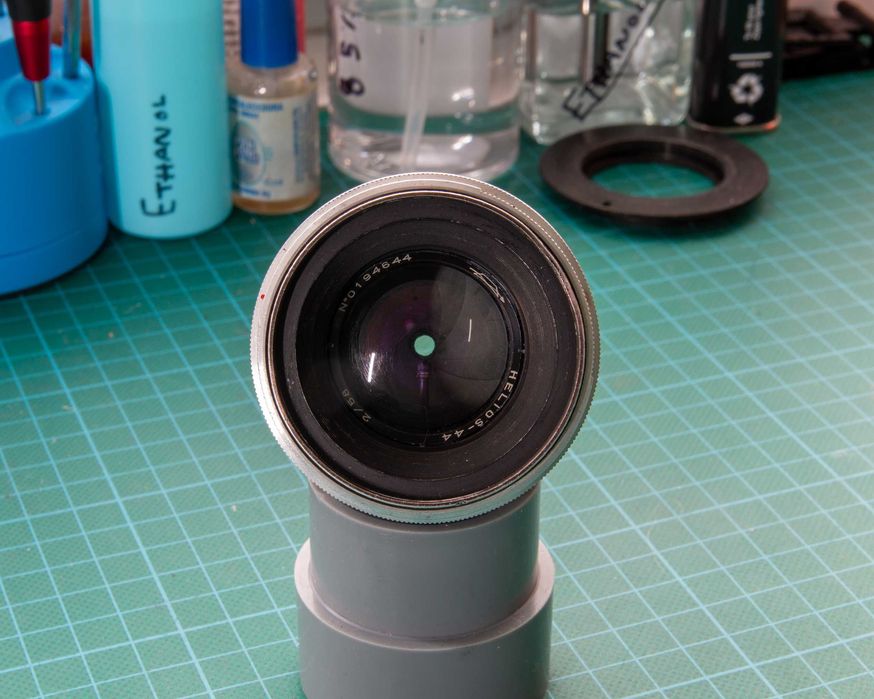 Lente russa/soviética KMZ Helios 44 58mm f/2 (13 lâminas)