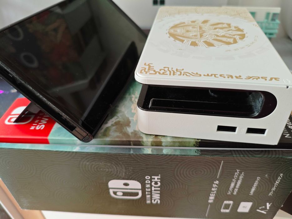 Nintendo switch OLD edycja Zelda. Stan idealny.