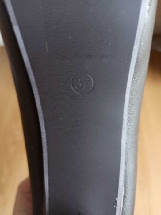 Buty na platformie wiązane za kostkę